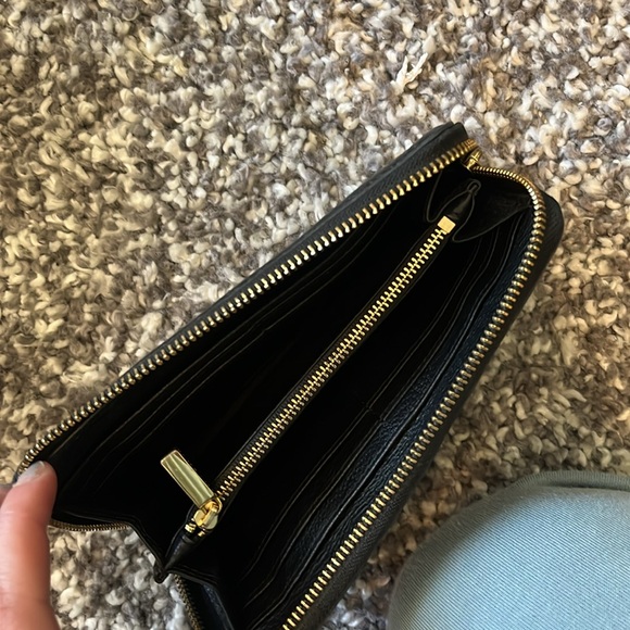 Tory Burch Wallet - Picture 2 of 2